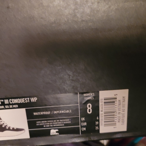 Sorel Boots New still in box Never worn - Picture 2 of 6